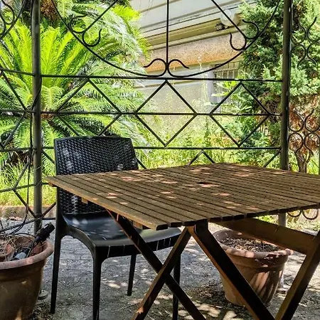 Un Giardino A Due Passi Dal Mare דירה לה ספציה