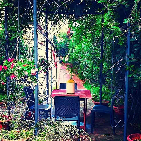 Appartement Un Giardino A Due Passi Dal Mare
